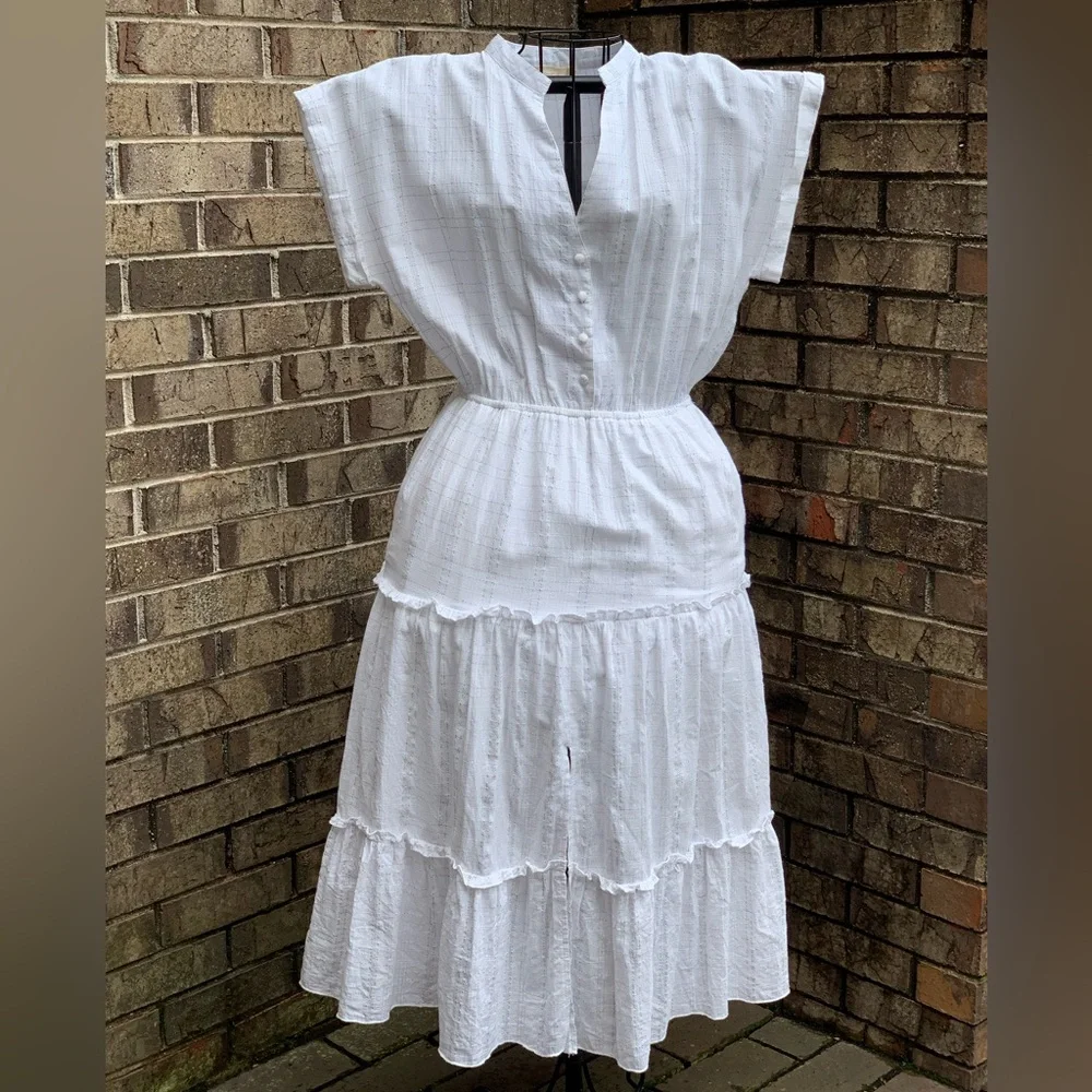 Elegant White Midi Dress - Picture 6 of 6